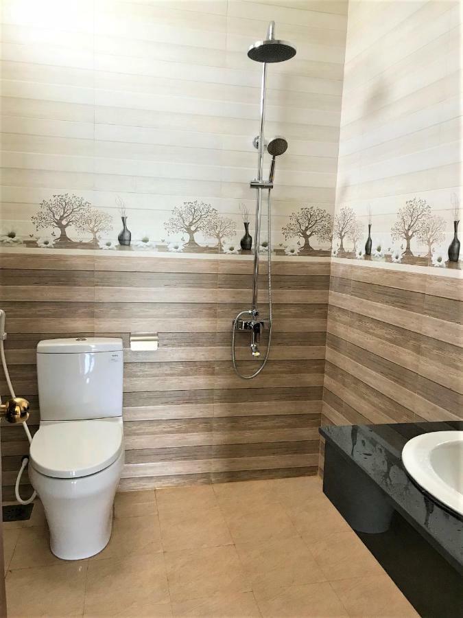 Nhat Tan Hotel Quy Nhon Bagian luar foto